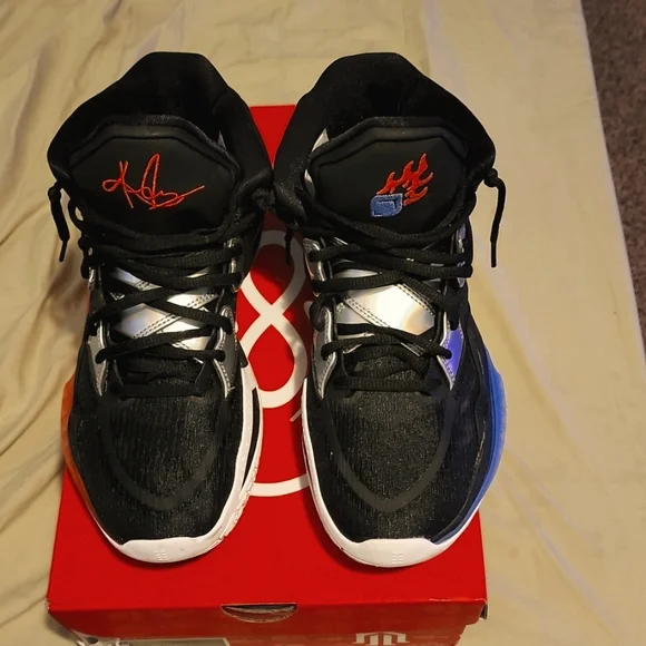 Nike | Shoes | Im Selling A Pair Of Nike Kire Irving  display picture 1